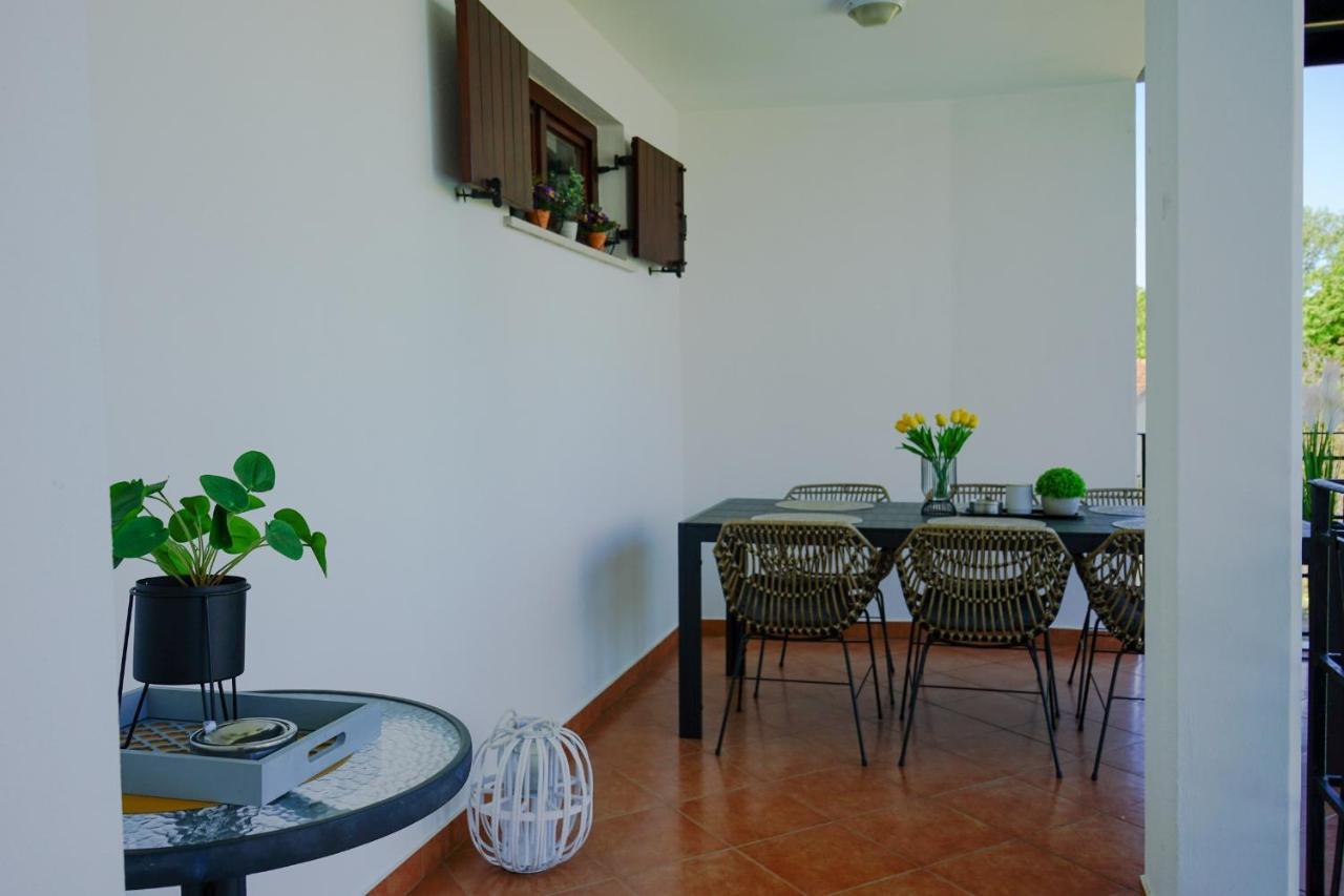 הוילה Sveti Petar u Sumi Leon With Private Pool מראה חיצוני תמונה